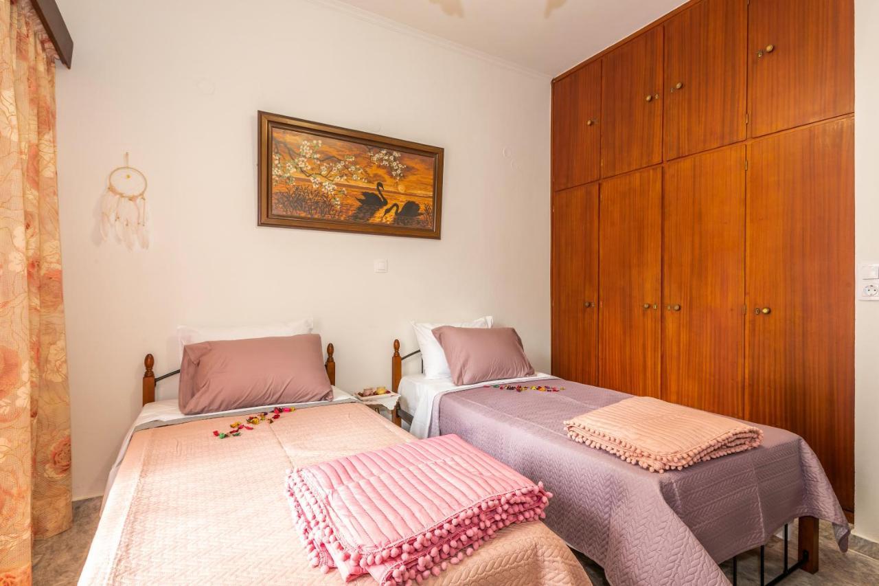 Stratos Seaside Corner Apartment Réthimno Kültér fotó